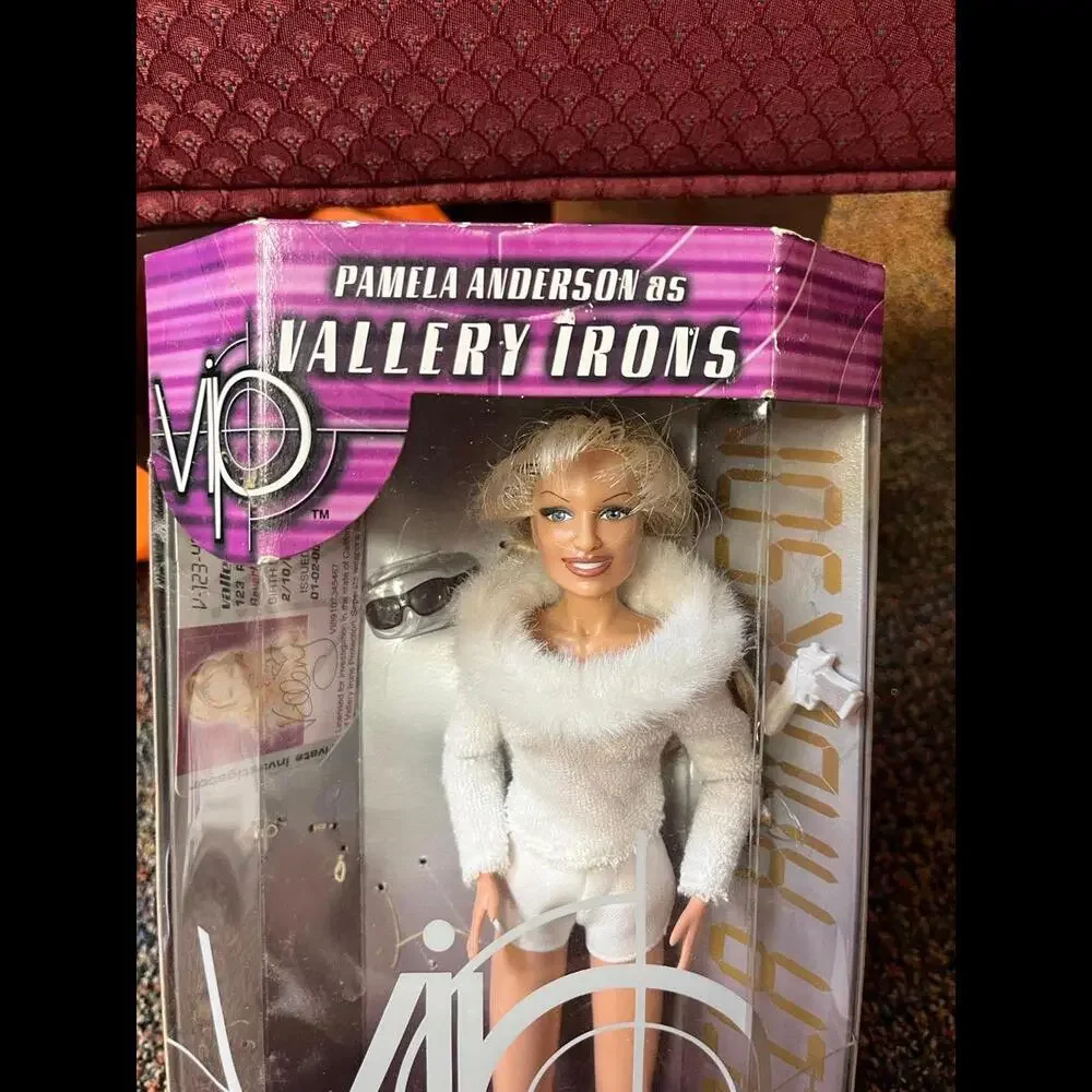 N/A 1990s pamela